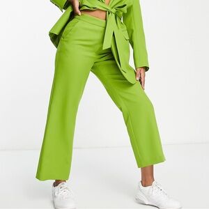 NWT ASOS DESIGN Hourglass Straight Ankle Suit Pants in Olive - US 2